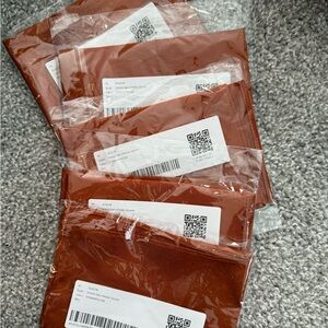 Set of cinnamon Orange Pocket squares (5-Pack) and one set of cuff links